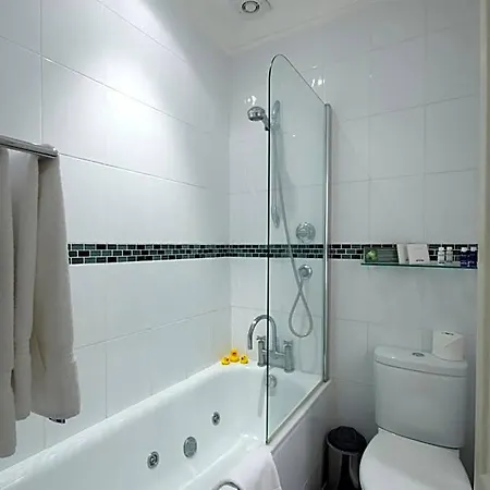 Chateau La Chaire Hotel