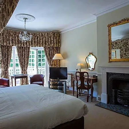 Hotel Chateau La Chaire 4*
