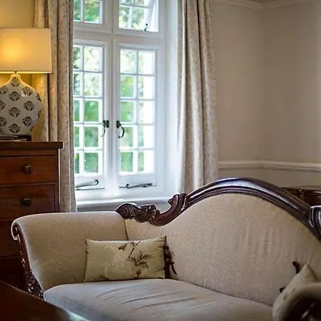 Chateau La Chaire Hotel St Aubin